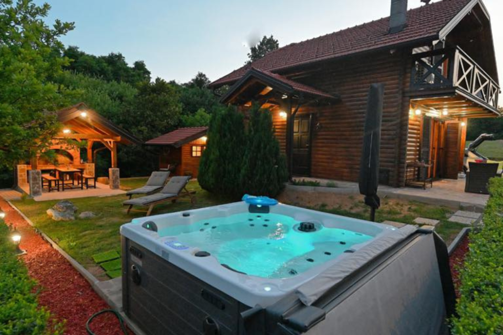 Sanoterm-reference-jacuzzi-Villa-Tanya-Mrežnica