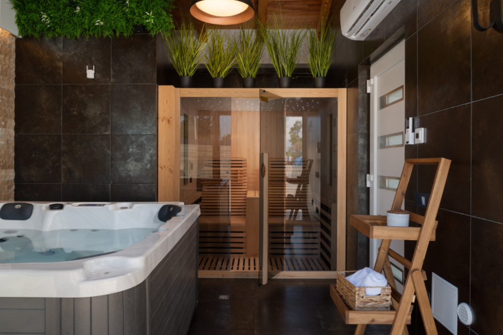 Sanoterm-reference-jacuzzi-sauna-Villa-Salt-and-stone-Nin